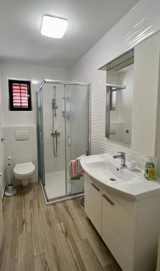 Apartments Matusan Palit Exterior photo