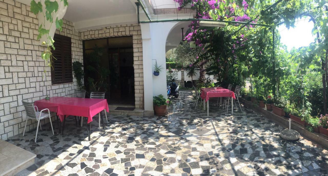 Apartments Matusan Palit Exterior photo
