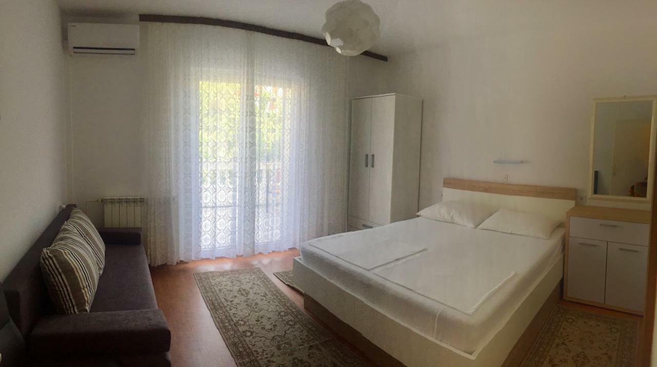 Apartments Matusan Palit Exterior photo